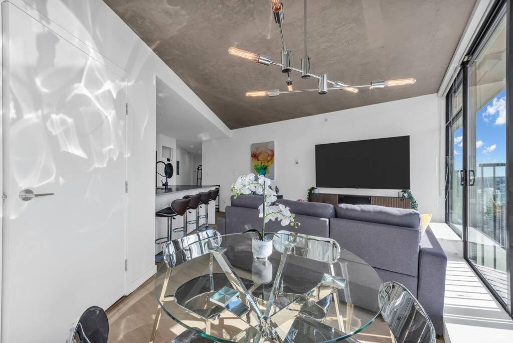 Skyview, 40Th Floor! 2Br Condo In Downtown Vancouver Dış mekan fotoğraf