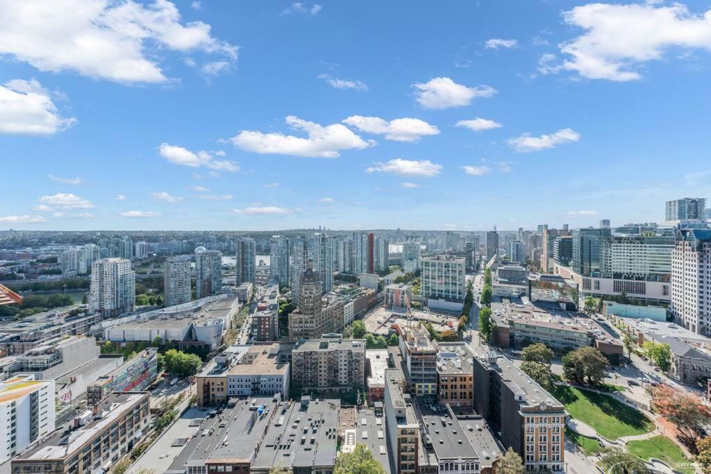 Skyview, 40Th Floor! 2Br Condo In Downtown Vancouver Dış mekan fotoğraf